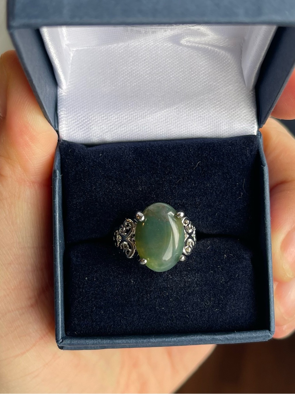 💖5 for $25😻 Silver Tone Green Gemstone Statement Ring